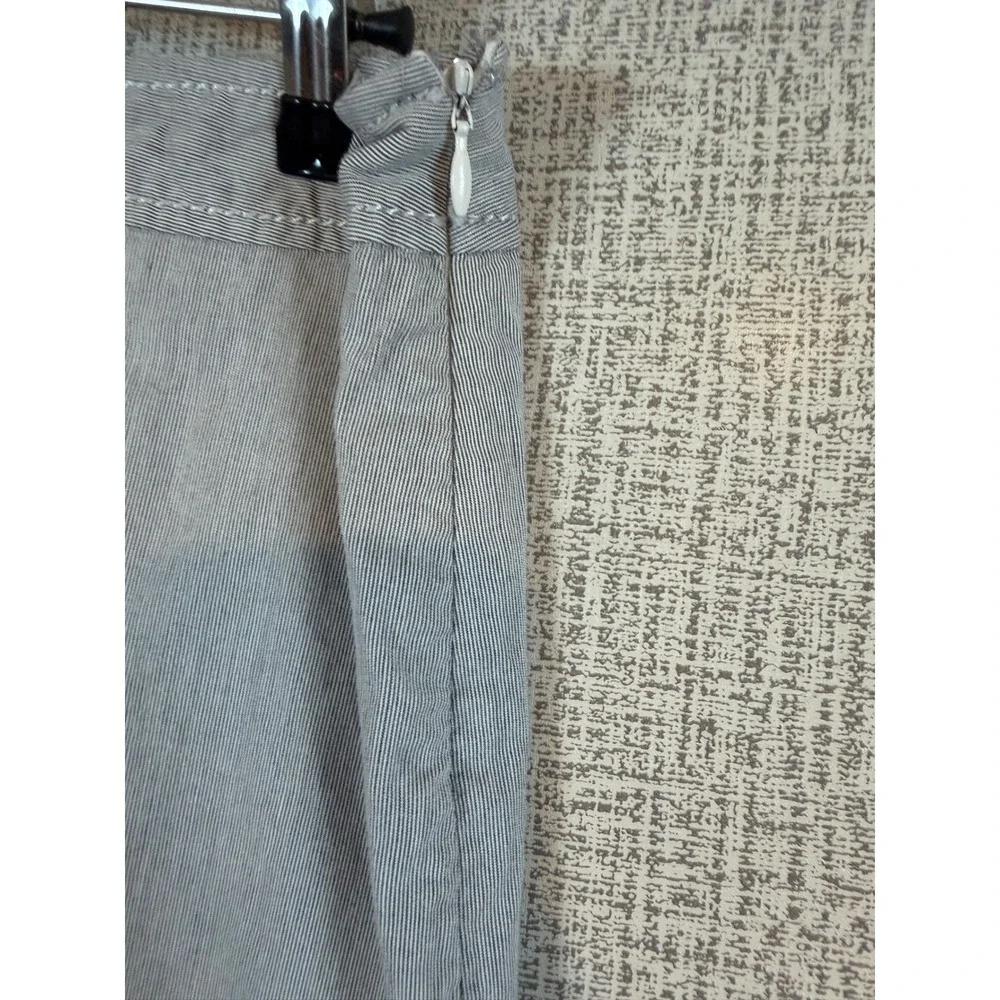 Express Grey White Micro Stripe Mini Skirt‎ Size 4 Stretch Cotton Blend Side Zip